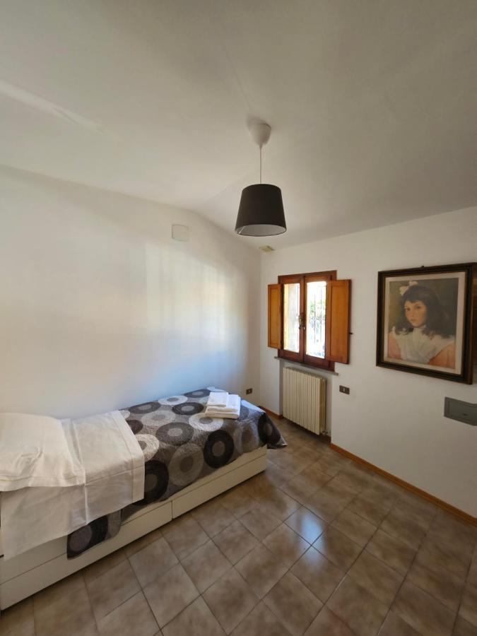 Casa Ronci - Centro Storico - Palacongressi Rimini Kültér fotó